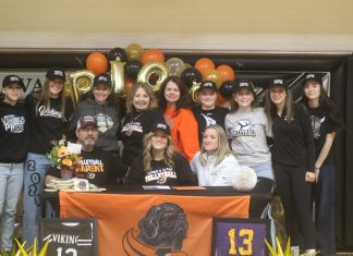 Vale’s Kulm Signs With L&C In Portland